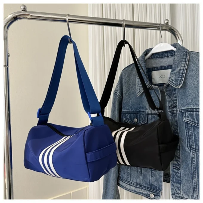 Fashionable sports and fitness bag short distance travel pillow bag casual wide shoulder strapcrossbody bag lightweight storage
