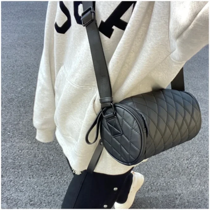 Rhombus Cylindrical Bag For Women Black Leather Crossbody Bag Fashion Bucket Bag Casual Shoulder Bag Outdoor Sports Pillow Bag