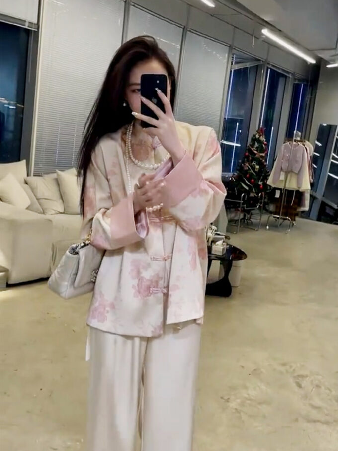 Chinese style buttoned pink coat women