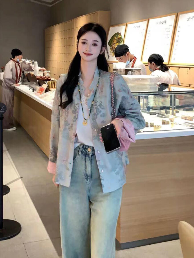 Chinese style Tang suit button blue printed coat for women