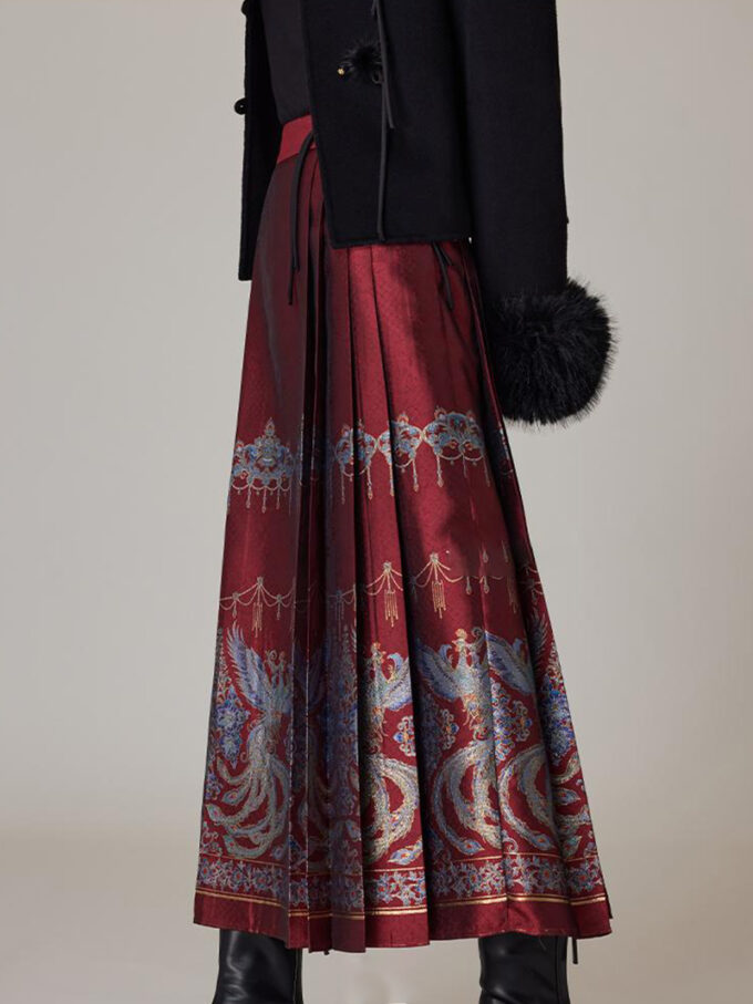 New Chinese style buttoned quilted jacket + red horse-faced skirt New Year two-piece suit