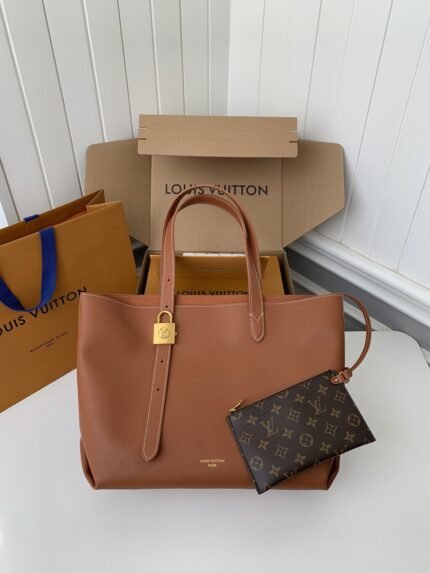 Louis Vuitton Low Key Cabas Mid -number Handbag M25343Size: 30*14*47cm