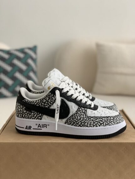 LOUIS VUITTON x NIKE AIR FORCE 1 SNEAKER