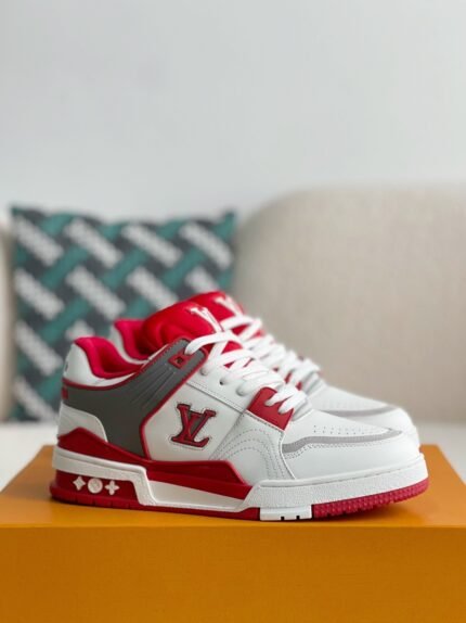 LOUIS VUITTON SNEAKER