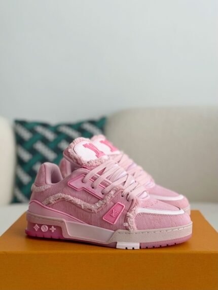 LOUIS VUITTON TRAINER SNEAKERS