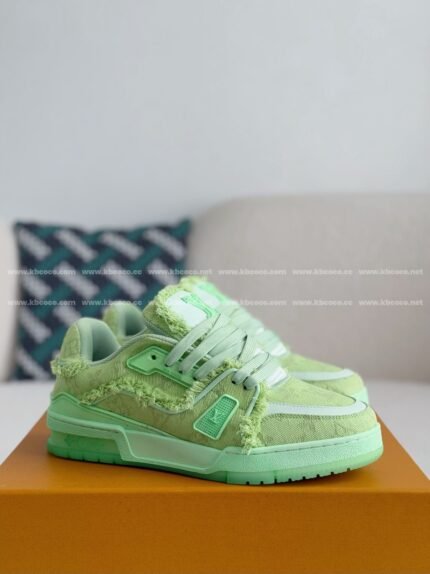 LOUIS VUITTON TRAINER SNEAKERS