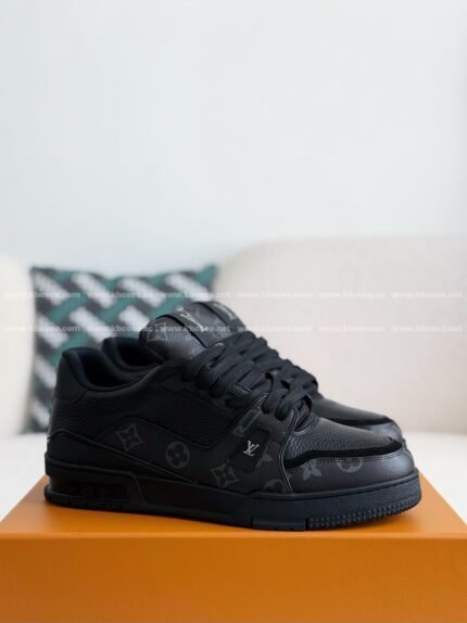 LOUIS VUITTON TRAINER SNEAKERS