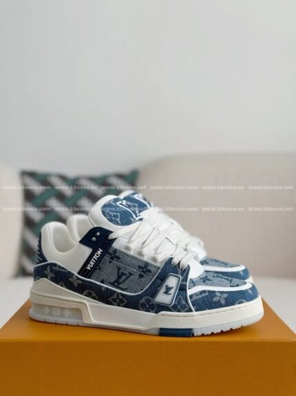 LOUIS VUITTON TRAINER SNEAKERS