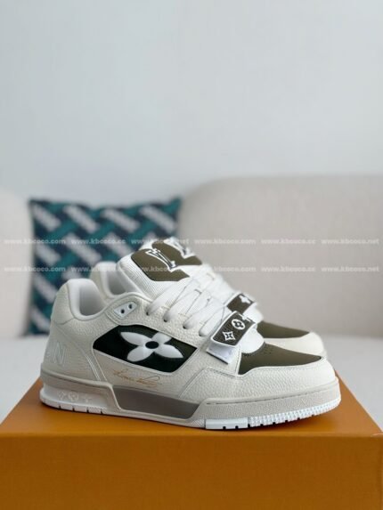 LOUIS VUITTON RUNNER TATIC SNEAKERS