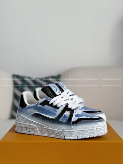 LOUIS VUITTON TRAINER SNEAKERS