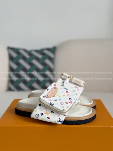 LOUIS VUITTON x MURAKAMI Leather Flip Flops