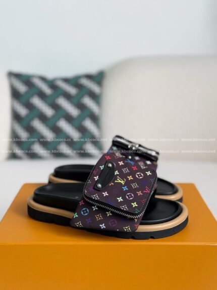 LOUIS VUITTON x MURAKAMI Leather Flip Flops