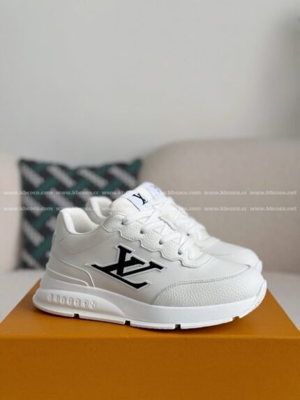 LOUIS VUITTON 2025 Autumn And WinterSeries Classic Leather Casual Shoes