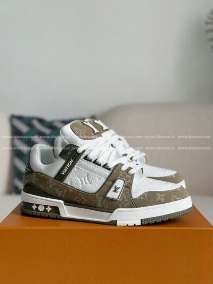 LOUIS VUITTON TRAINER SNEAKERS