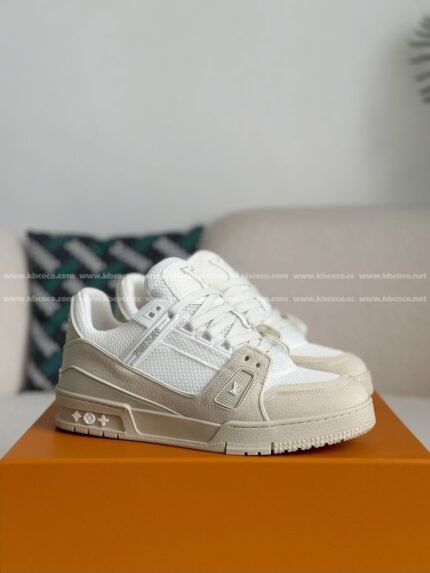 LOUIS VUITTON TRAINER SNEAKERS