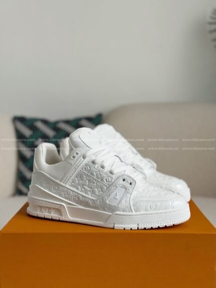 LOUIS VUITTON TRAINER SNEAKERS