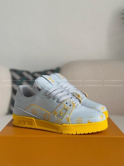 LOUIS VUITTON TRAINER SNEAKERS