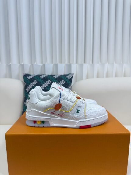 LOUIS VUITTON TRAINER SNEAKERS