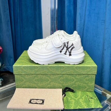  Gucci Velcro Dad Shoes