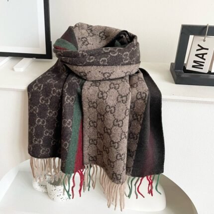 Gucci classic cashmere black shawl scarf size: 70*200cm