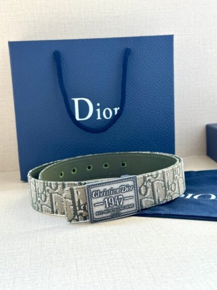 Dior belt buckle Width: 3.5cm