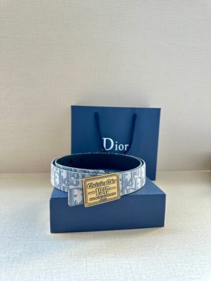 Dior belt buckle Width: 3.5cm