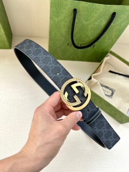 GUCCI GG Supreme interlocking double G buckle canvas belt Width: 3.8cm