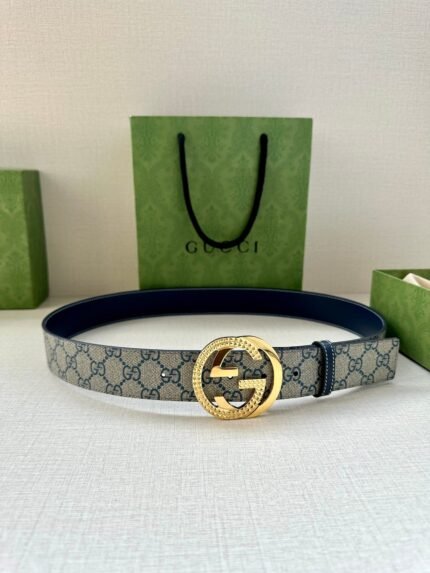 GUCCI GG Supreme interlocking double G buckle canvas belt Width: 3.8cm
