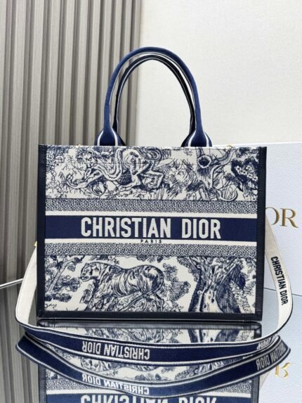 Dior old blue tiger embroidery patchwork leather with shoulder strap 【Medium】 book tote shopping bag