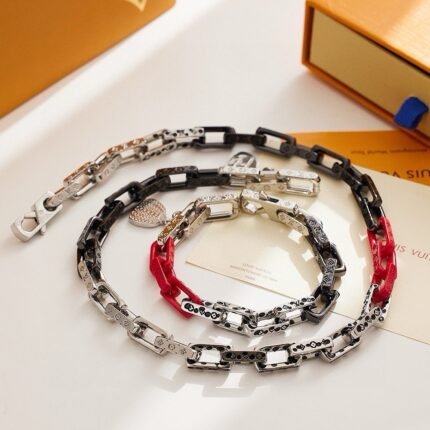 Louis Vuitton LVx YK Monogram Chain Series Spotted Bamboo Necklace Length: 52CM