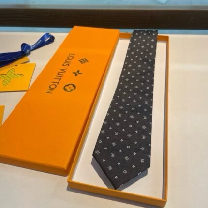 Louis Vuitton exquisite small logo 100% top jacquard silk tie